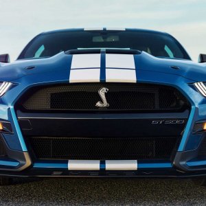 2020-ford-mustang-shelby-gt500-front.jpg